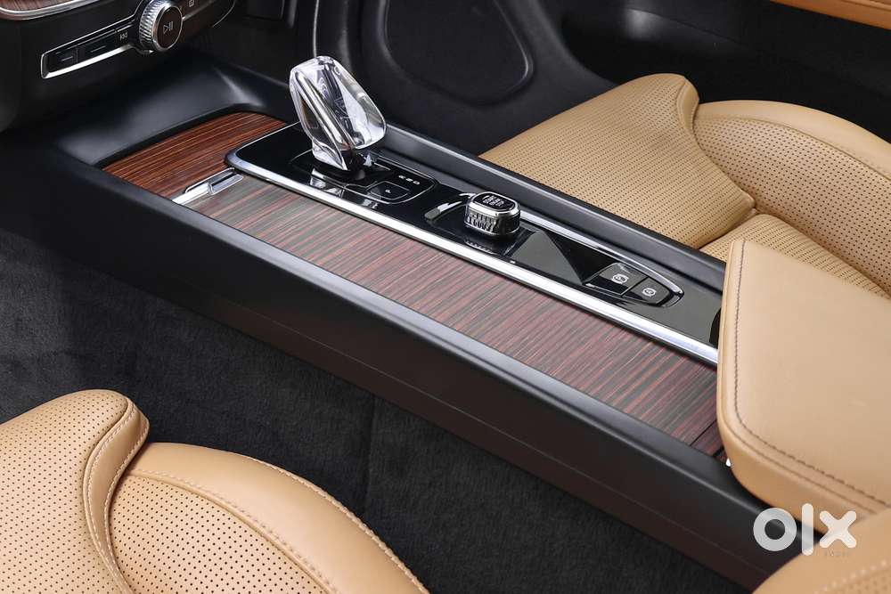 Volvo Xc60 Inscription, 2025, Petrol