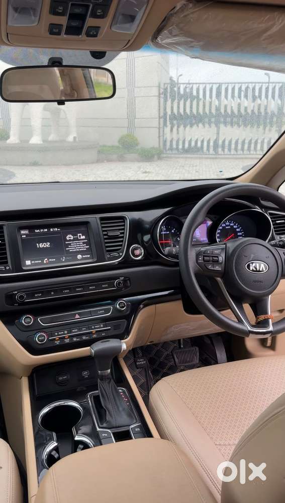Kia Carnival Prestige, 2021, Diesel