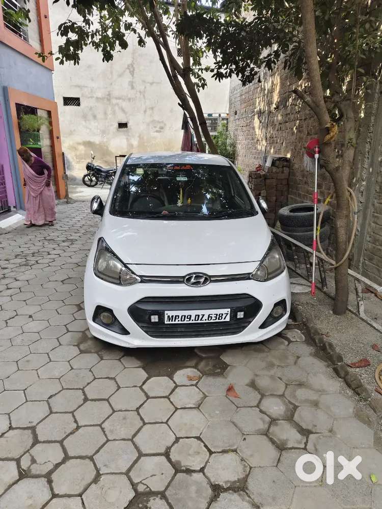 Hyundai Xcent 2016 Diesel 100000 Km Driven