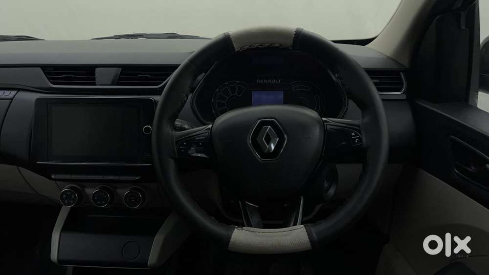 Renault Triber Rxt, 2022, Petrol