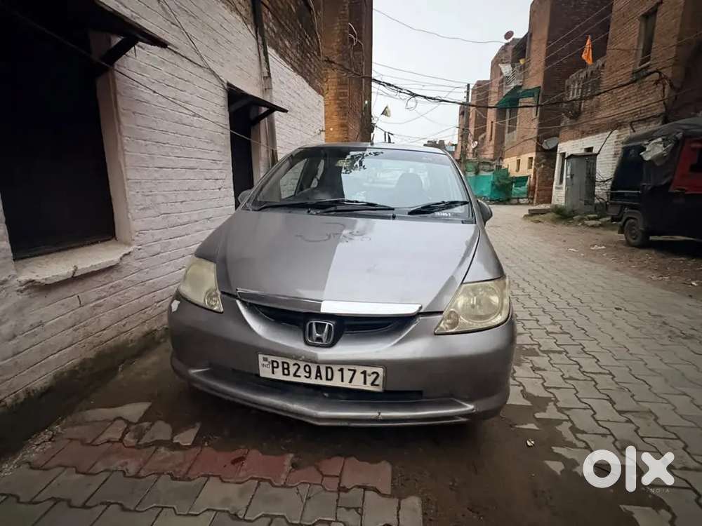 1,20,000honda City Zx 2004