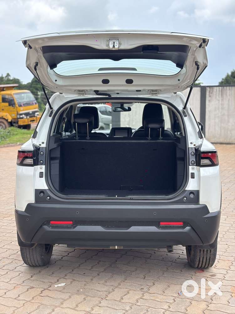 Maruti Suzuki Vitara Brezza 1.5 Vxi, 2023, Petrol