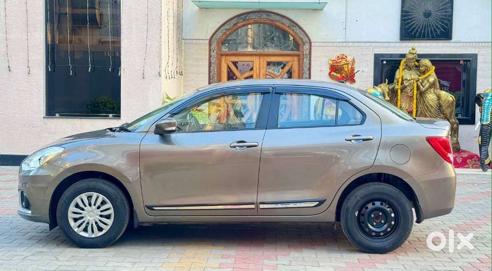 Maruti Suzuki Dzire 1.2 Vxi, 2024, Petrol