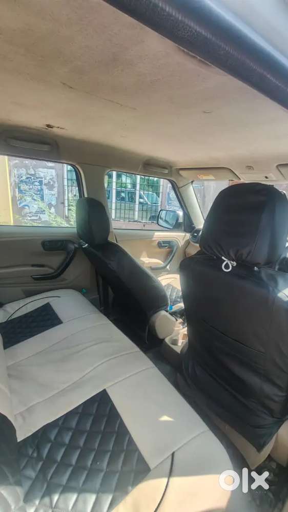Mahindra Tuv 300 2017 Diesel Plus - Dl Registered