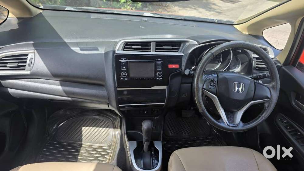 Honda Jazz V Automatic, 2015, Petrol