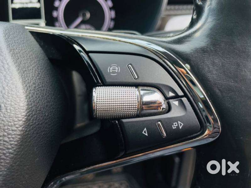 Skoda Kushaq Style 1.0l Tsi At, 2022, Petrol