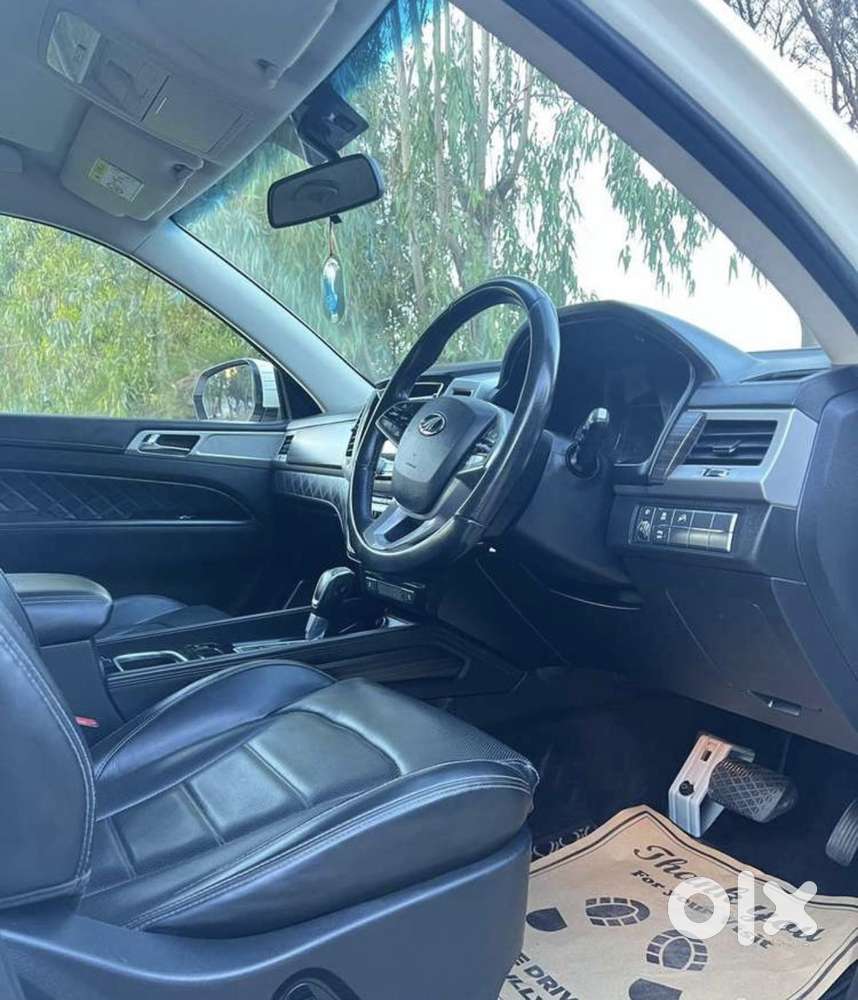 Mahindra Alturas G4, 2022, Diesel