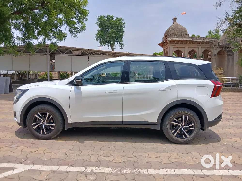Mahindra Xuv700 2022 Petrol Well Maintained