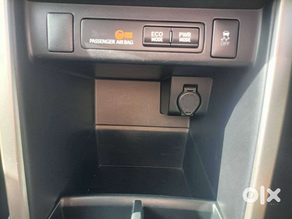 Toyota Innova Crysta 2.8z Automatic, 2017, Diesel