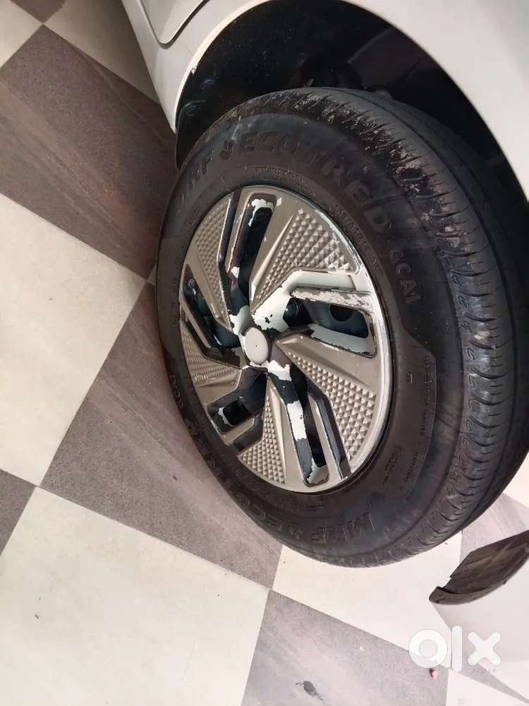 Maruti Suzuki New-gen Swift 2024 Petrol 25300 Km Driven