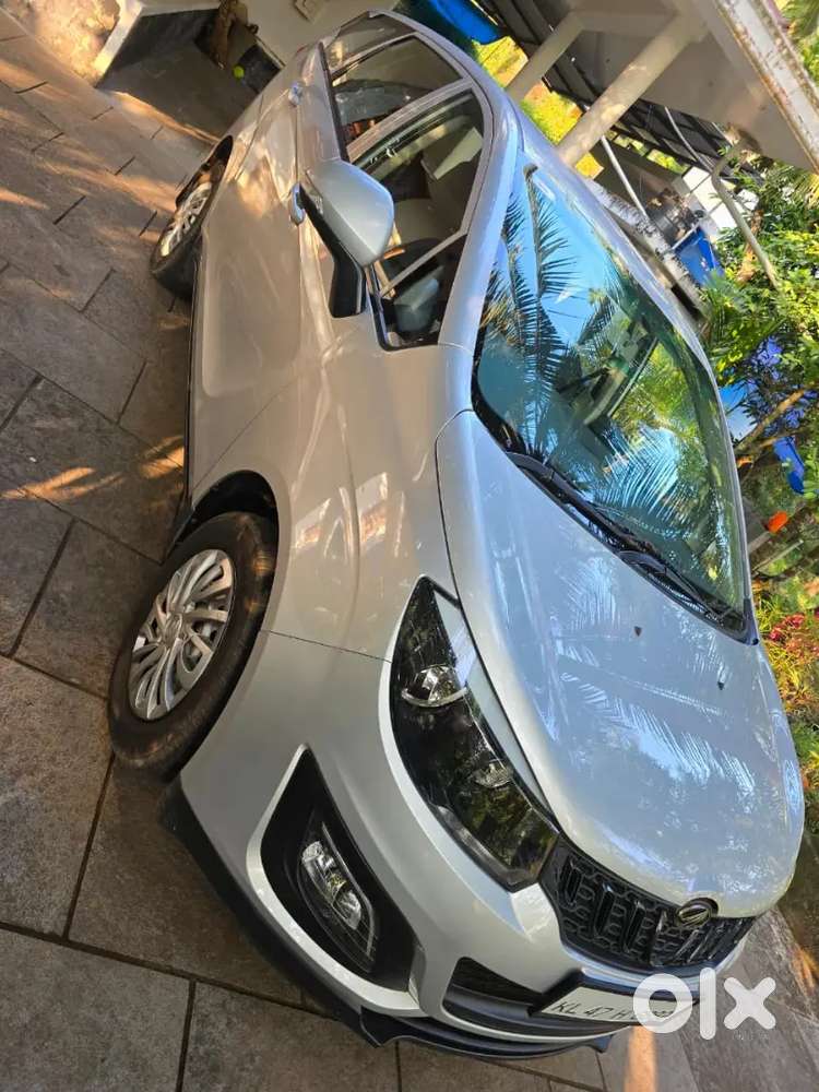 Mahindra Marazzo 2018 Variant