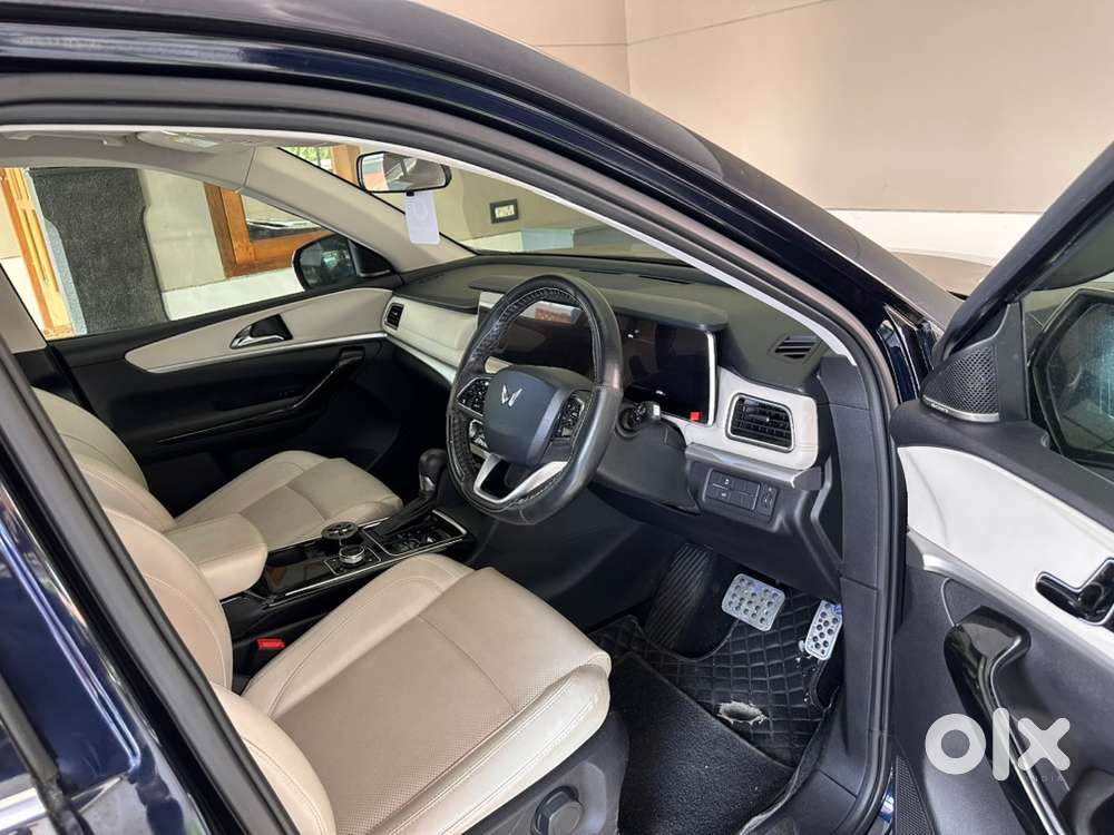 Xuv700 2022 Ax7l At Diesel 27000 Km Driven