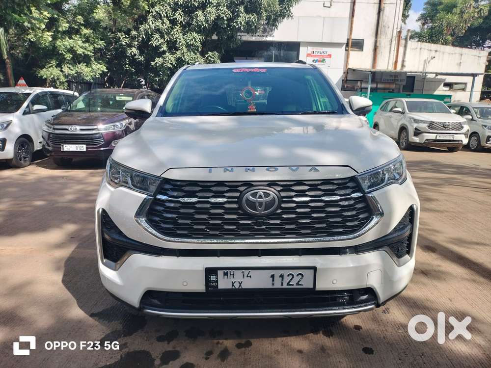 Toyota Innova Hycross 2.0 Zx Hybrid 7 Str, 2023, Petrol