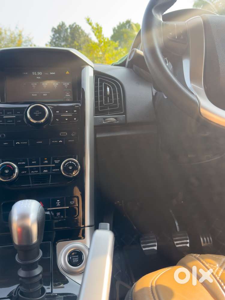 Mahindra Xuv500 W11 Mt  Diesel