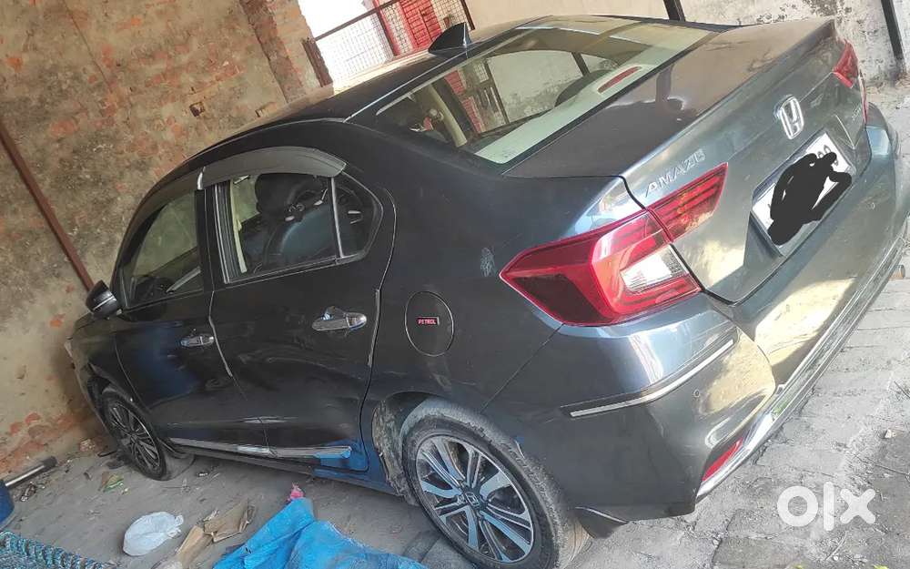 Honda Amaze Petrol 2023 Manual With 42000 Km