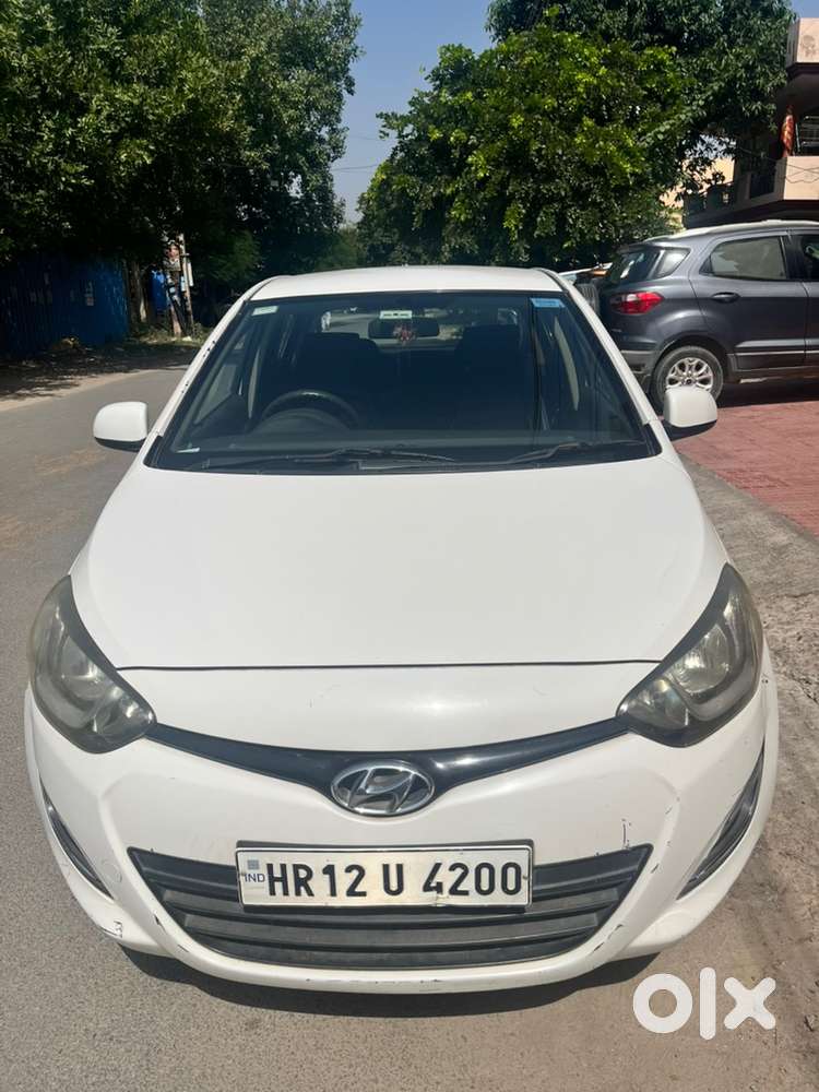 Hyundai I20 Magna Petrol 2012