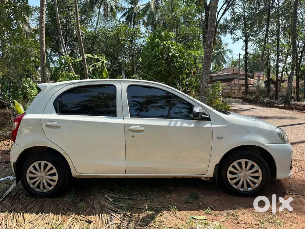 Toyota Etios Liva (2016)