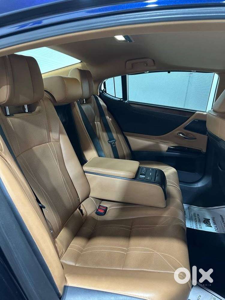 Lexus Es 300h Luxury, 2022, Petrol