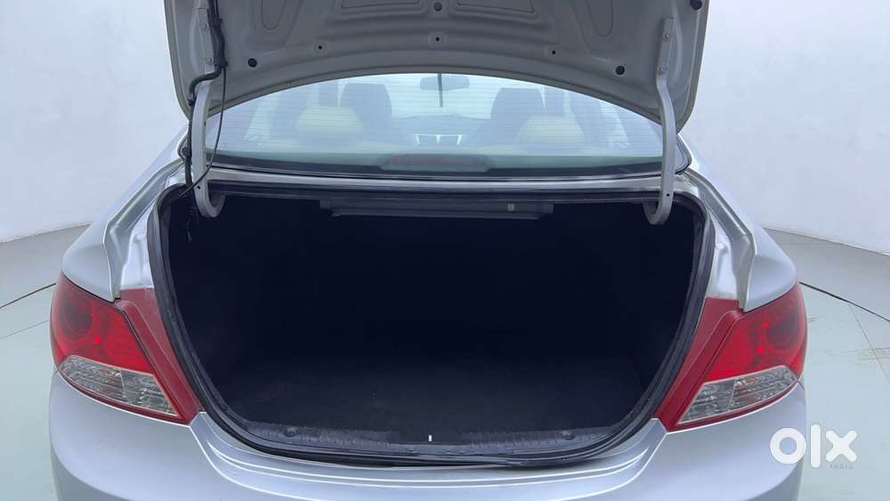 Hyundai Verna Fluidic 1.6 Vtvt Sx Automatic, 2013, Petrol