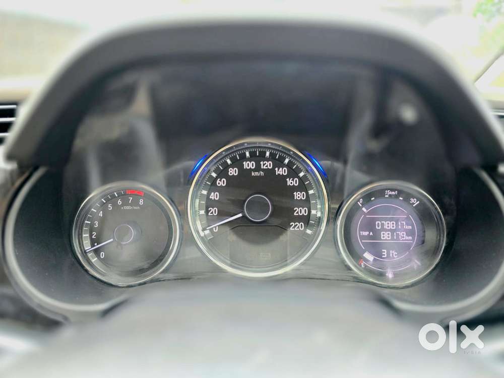 Honda City I-vtec V, 2017, Petrol