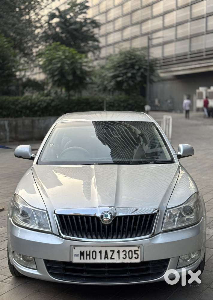 Skoda Laura Ambiente 2.0 Tdi Cr Automatic, 2011, Diesel