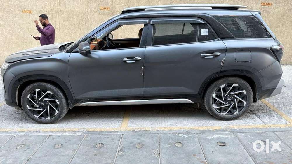 Hyundai Alcazar 2025 Petrol Well Maintained