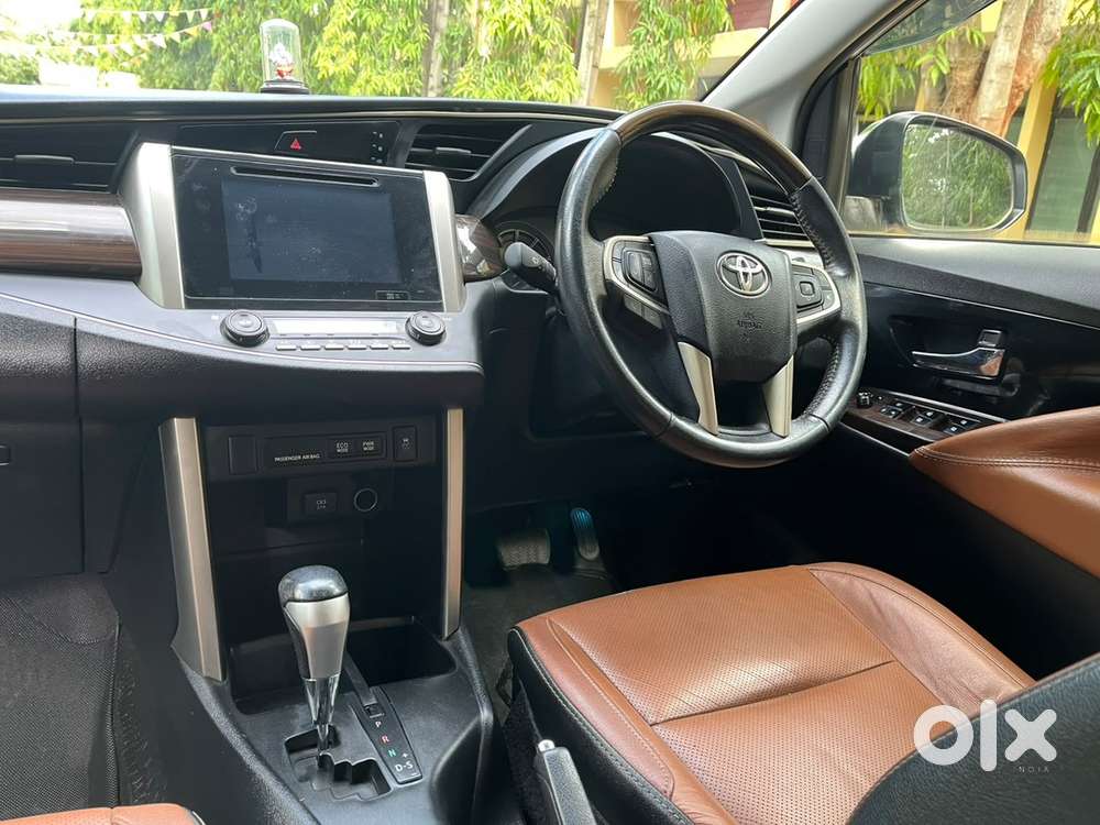 Toyota Innova Crysta 2019