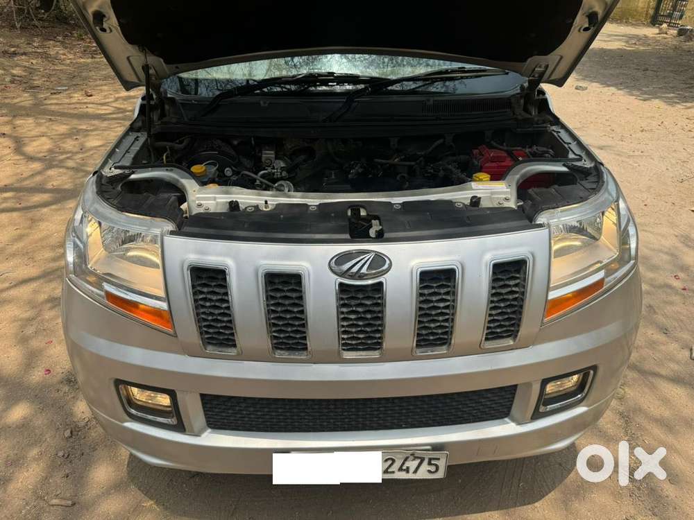 Mahindra Tuv 300 Mhawk100 T8 Dual Tone, 2018, Diesel