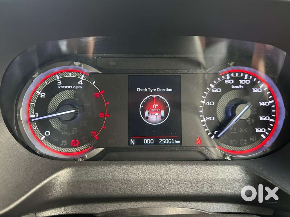 Mahindra Thar Lxt New Facelift Diesel Mt 2025 October