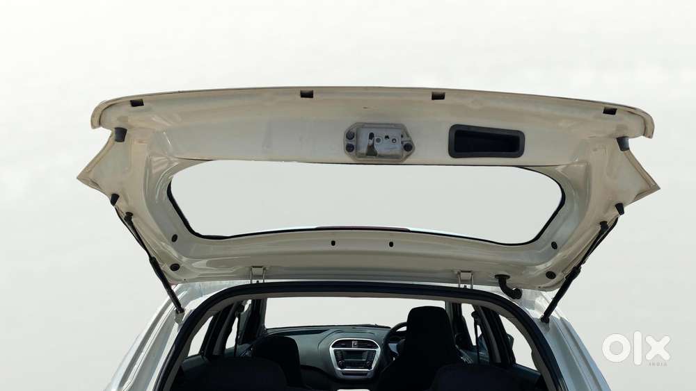 Tata Tiago 1.2 Revotron Xta, 2017, Petrol