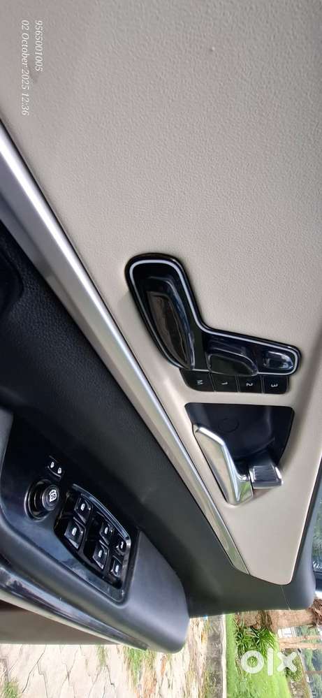 Mahindra Xuv700 2.0 Ax 7 Petrol At Str, 2022, Diesel