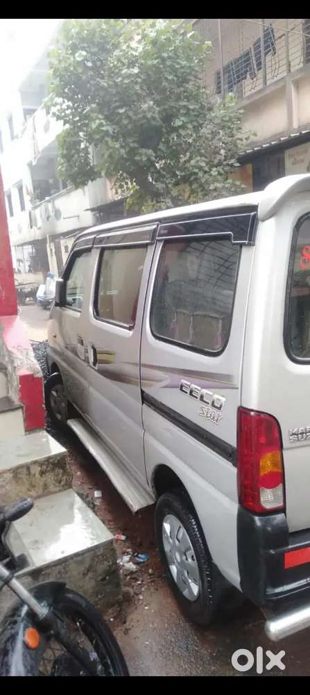 Maruti Suzuki Eeco 5 Str 2011