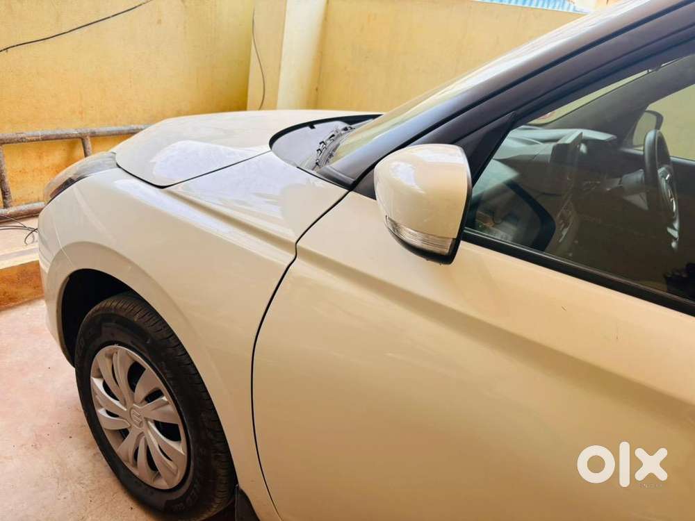 Maruti Suzuki Swift 2025 Petrol 3000 Km Driven