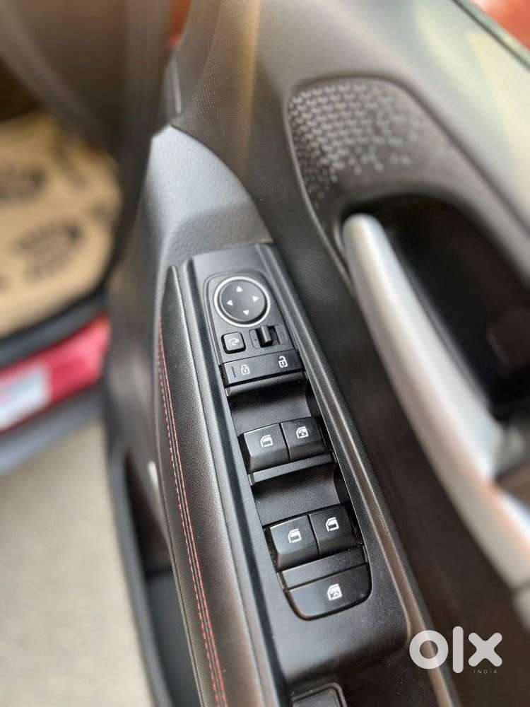 Kia Sonet Gtx Plus Dct, 2021, Petrol