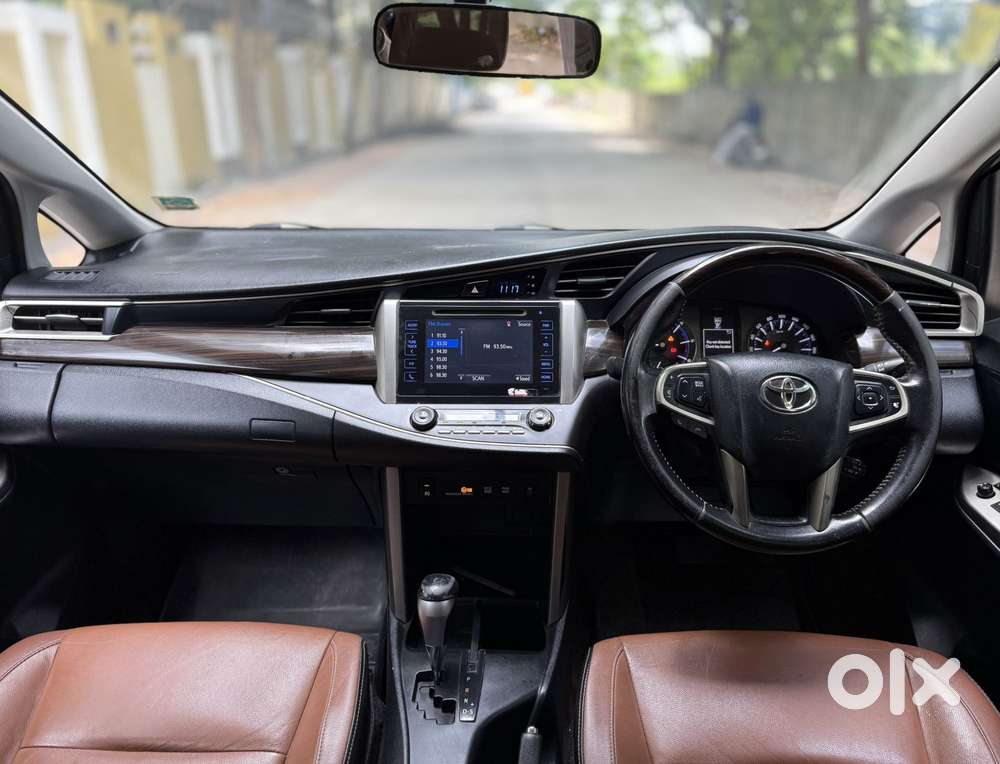 Toyota Innova Crysta 2.8 Zx At, 2017, Diesel