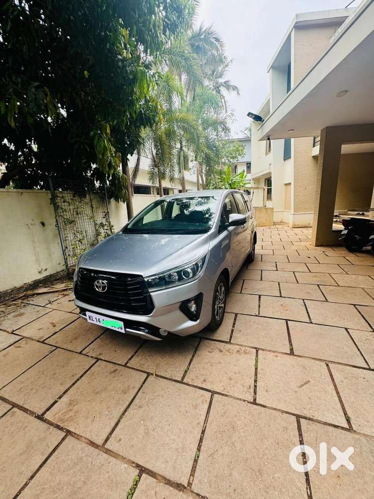 Toyota Innova Crysta 2022 Diesel Well Maintained