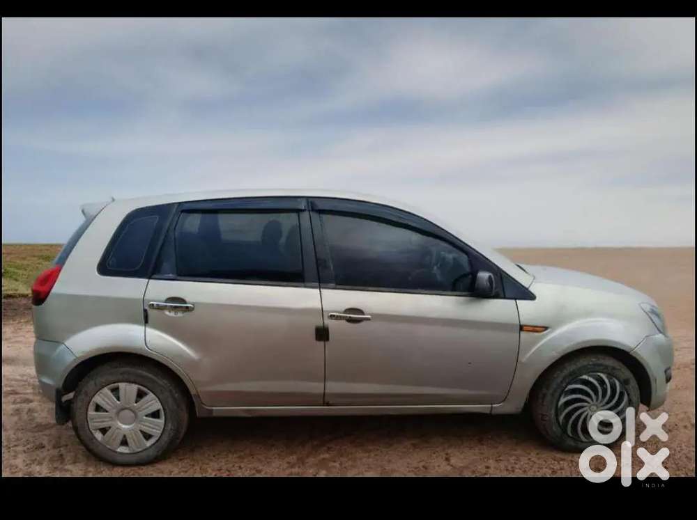 Ford Figo Diesel Titanium 2011