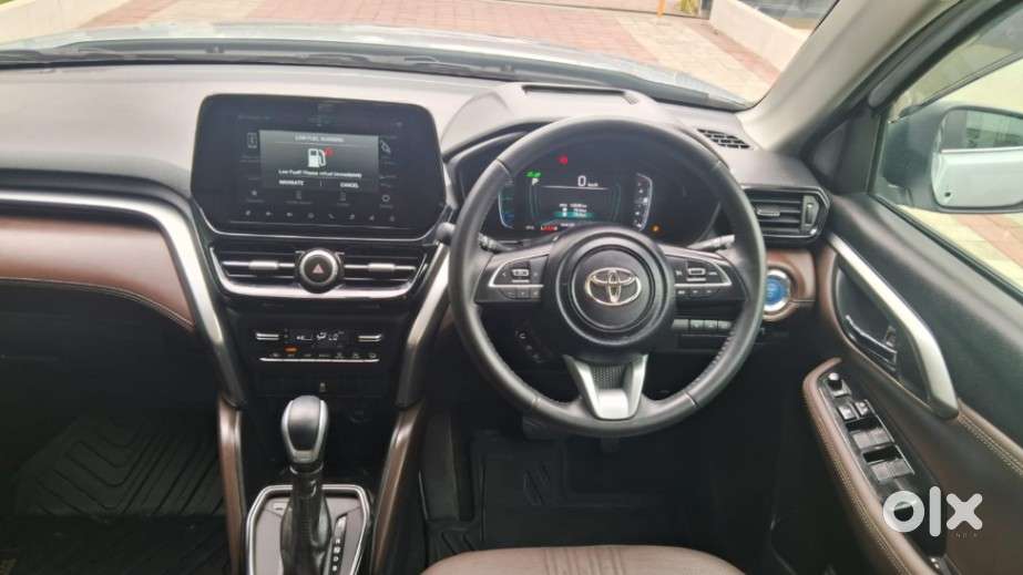 Toyota Urban Cruiser Hyryder 1.5 V Hybrid, 2025, Petrol