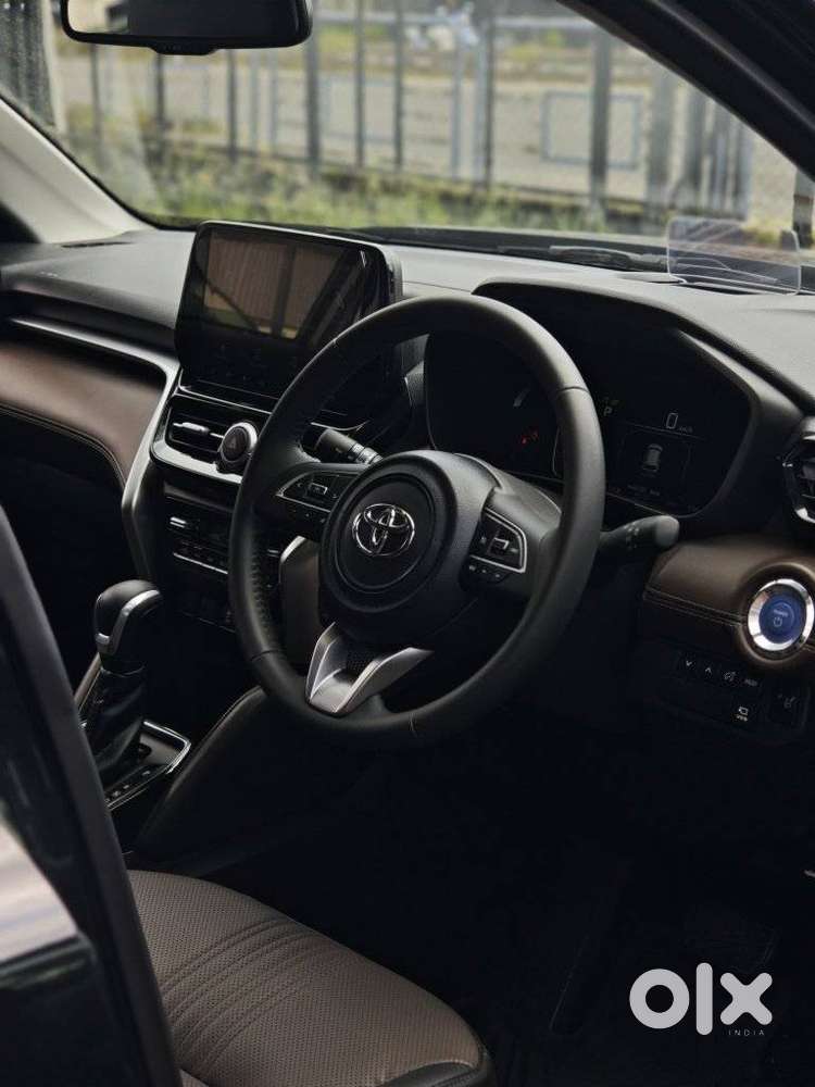 Toyota Urban Cruiser Hyryder 1.5 V Hybrid, 2026, Petrol