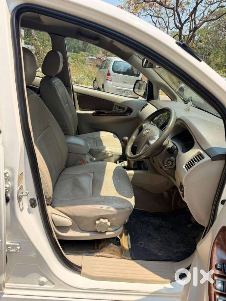 Toyota Innova 2.5 G (diesel) 7 Seater, 2013, Diesel