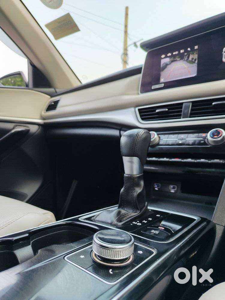 Mahindra Xuv700 2.2 Ax 7 Diesel At Str, 2022, Diesel