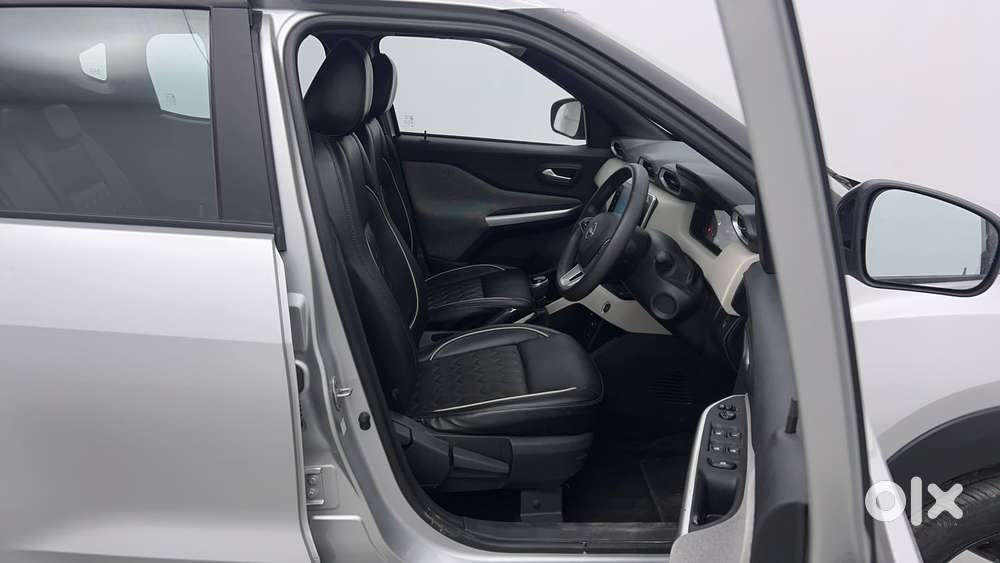Nissan Magnite 1.0 Xv, 2023, Petrol