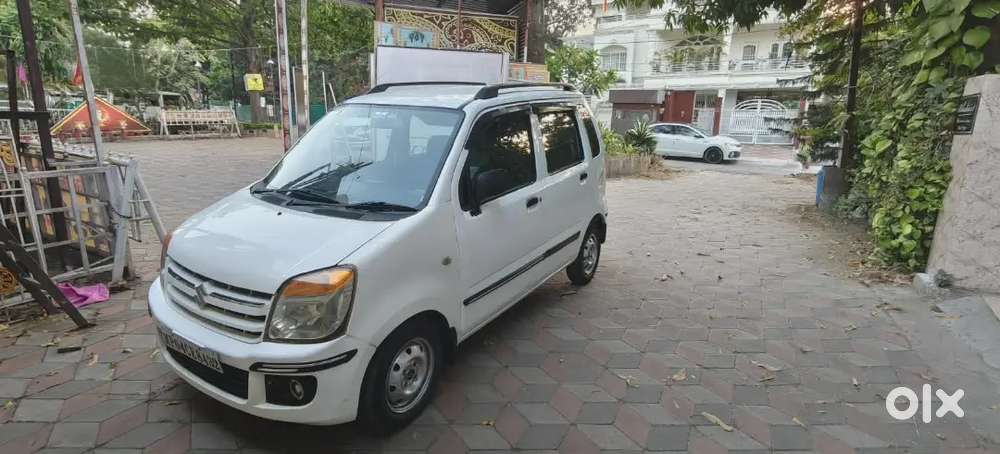 Wagonr Petrol Cng 2010
