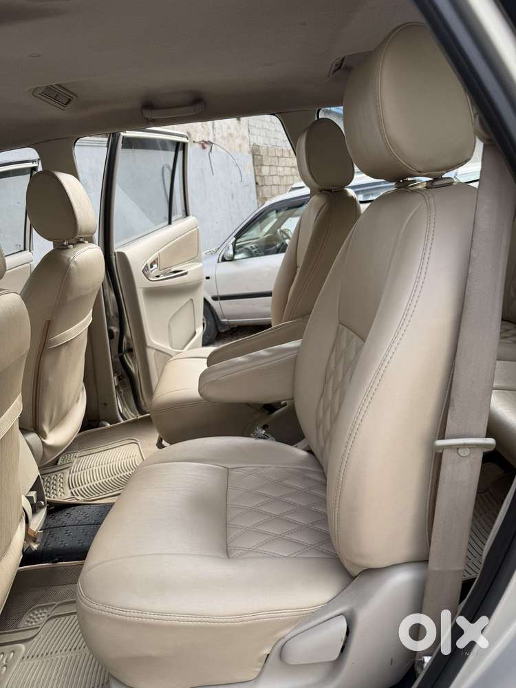 Toyota Innova 2.5 Vx 7 Seater Bs Iv, 2014, Diesel