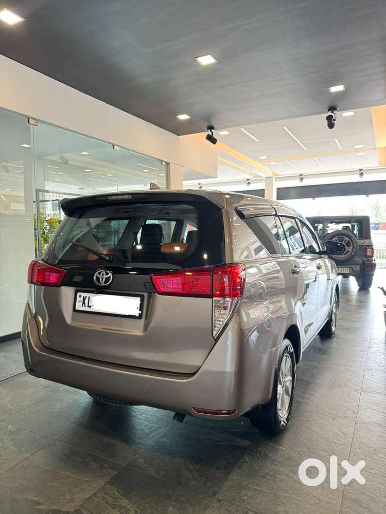 Toyota Innova Crysta, 2019
