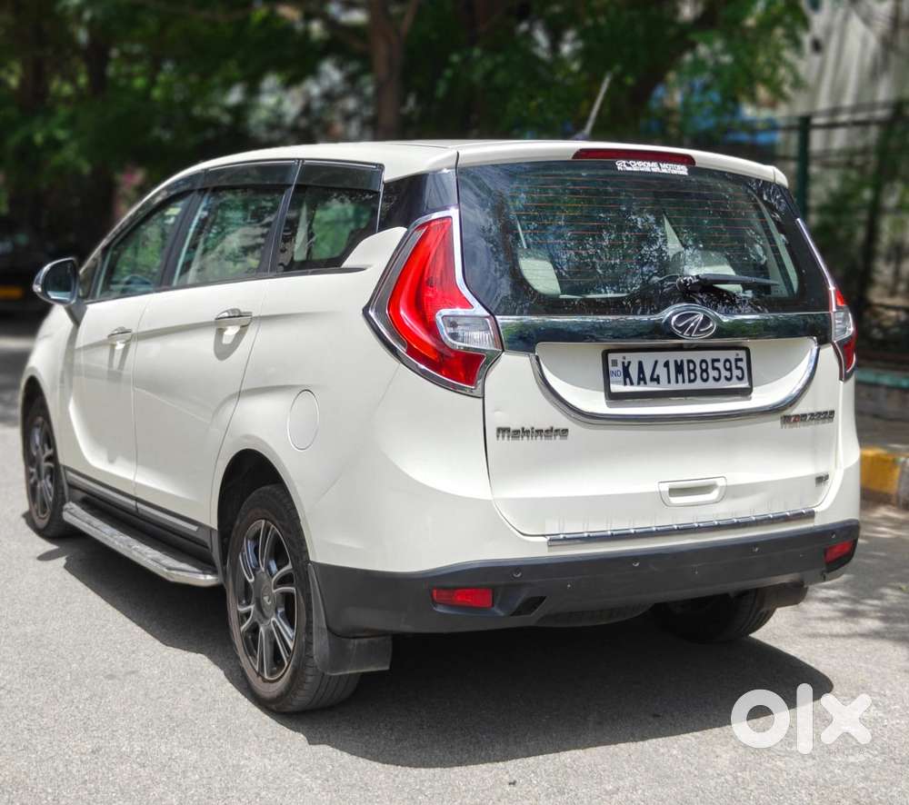 Mahindra Marazzo M8, 2018, Diesel