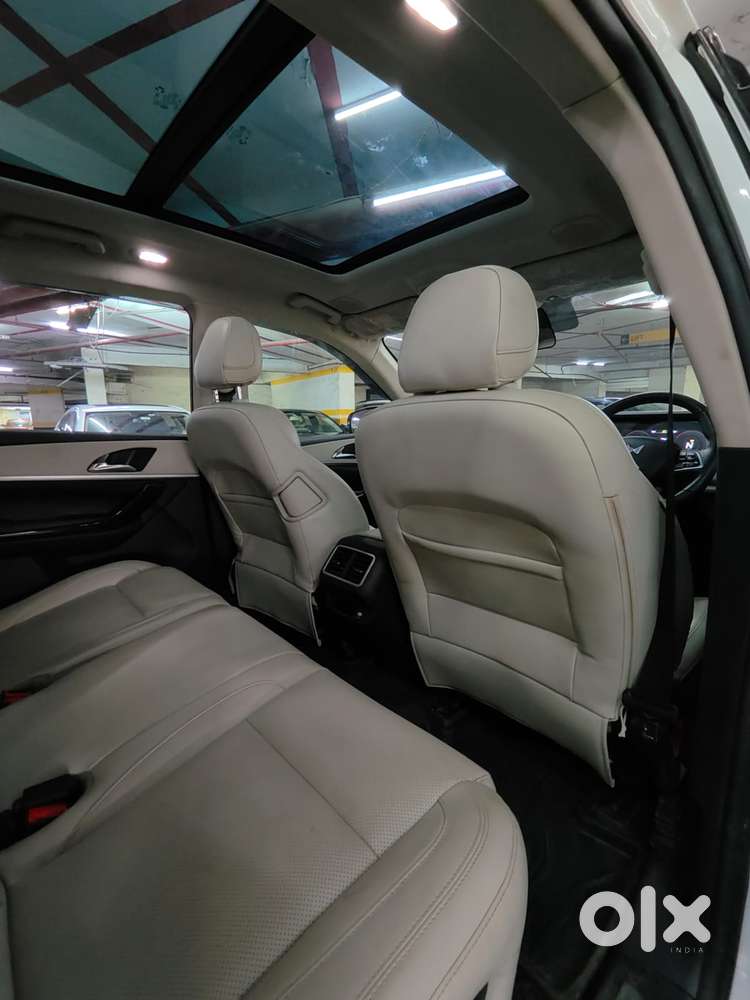 Mahindra Xuv700 Ax7 Luxury Pack Awd, 2023, Diesel