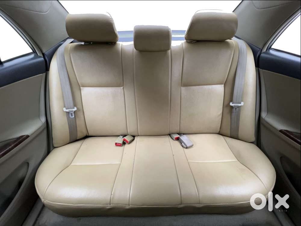 Toyota Corolla Altis 1.8 J, 2013, Petrol