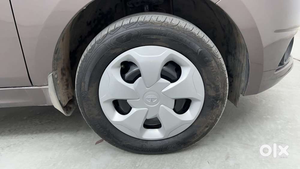 Tata Tiago 1.2 Revotron Xt, 2018, Petrol