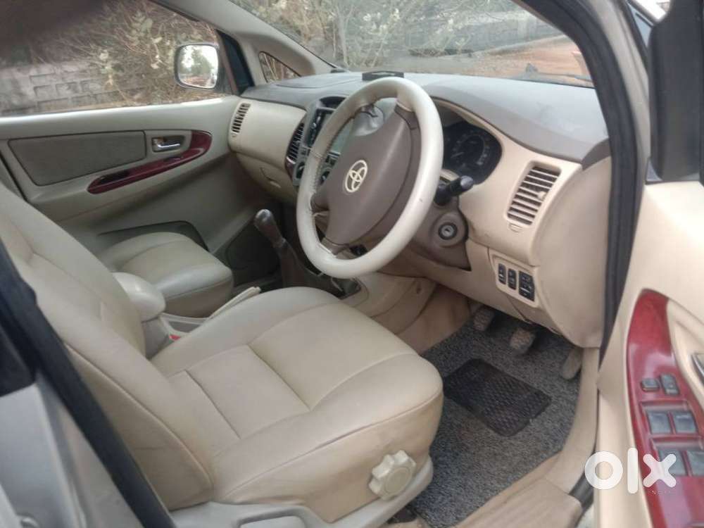 Toyota Innova 2009-2011 2.5 E 8 Str, 2007, Diesel